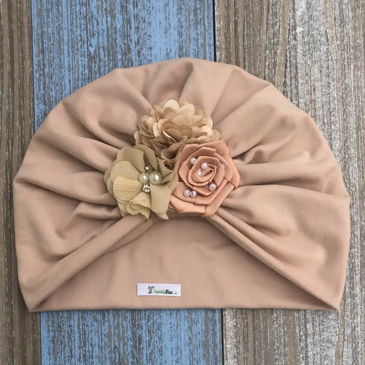 Turbante Beige de Flores 1 Turbante Beige de Flores