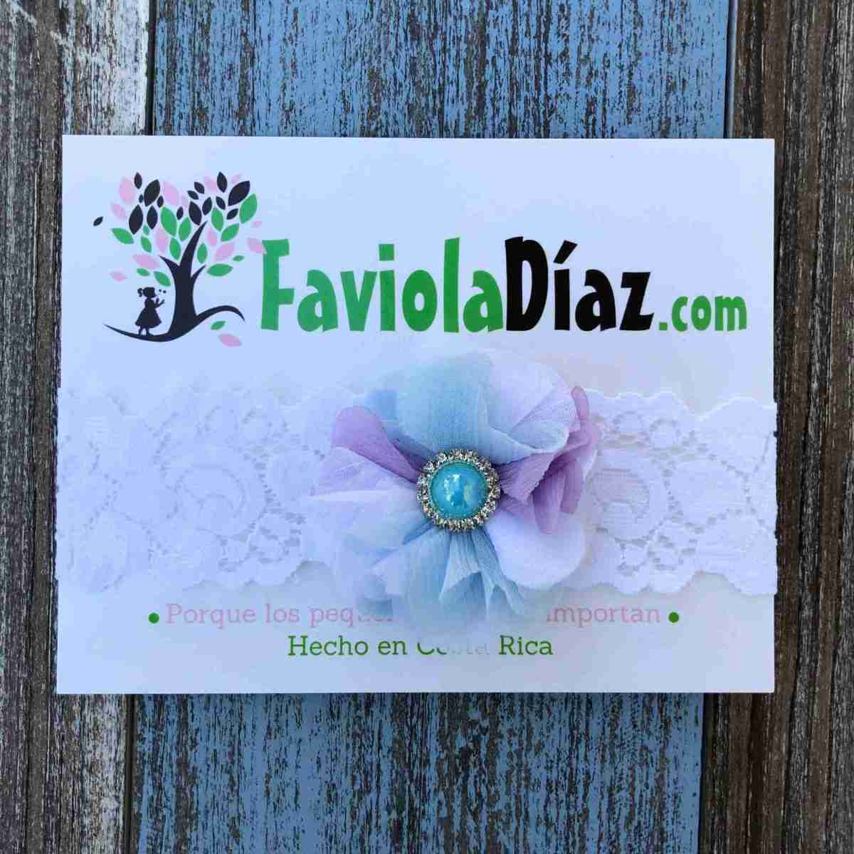 Vincha Celeste, Blanca y Lila de Encaje con Flores 1 Vincha Celeste, Blanca y Lila de Encaje con Flores