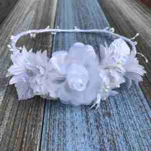 Corona Blanca con Flores Carola 4