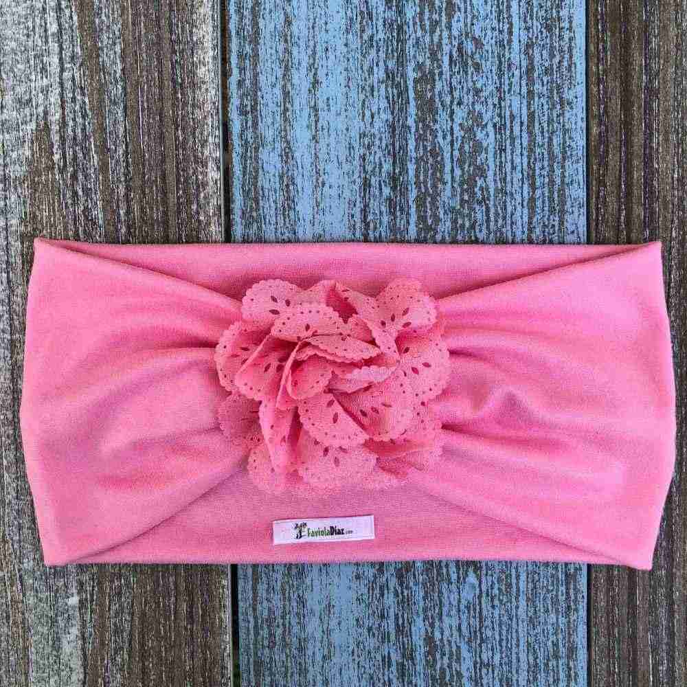 Vincha Rosada Turbante con Flor Carmela 1 Vincha Rosada Turbante con Flor Carmela