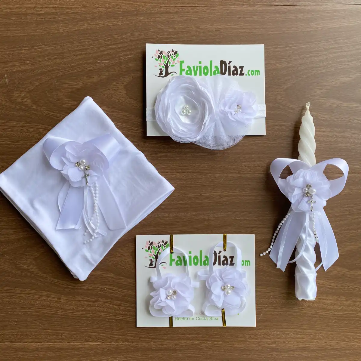 Set de Bautizo Blanco con Flores Celestina 1 Set de Bautizo Blanco con Flores Celestina