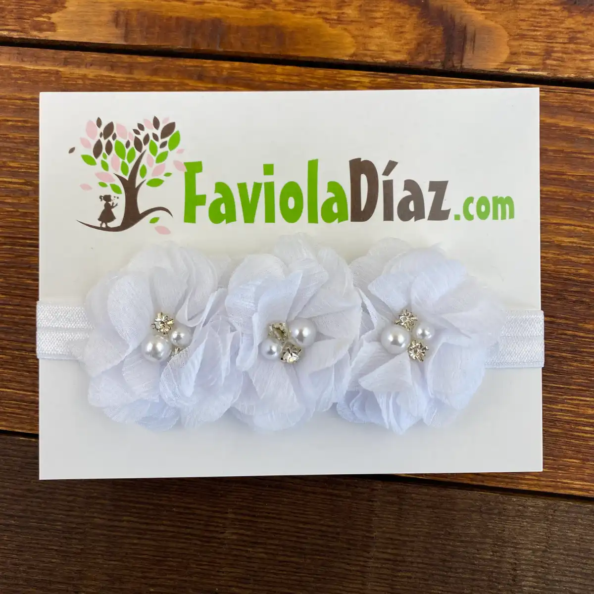 Vincha Blanca con 3 Flores Camila 1 Vincha Blanca con 3 Flores Camila