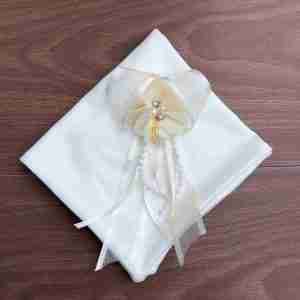 Paño Beige con Flor para Bautizo