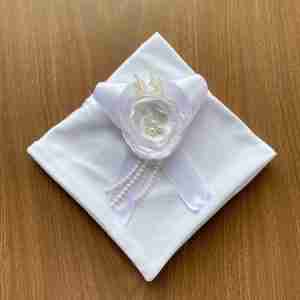 Paño Blanco para Bautizo con Flores Claribel