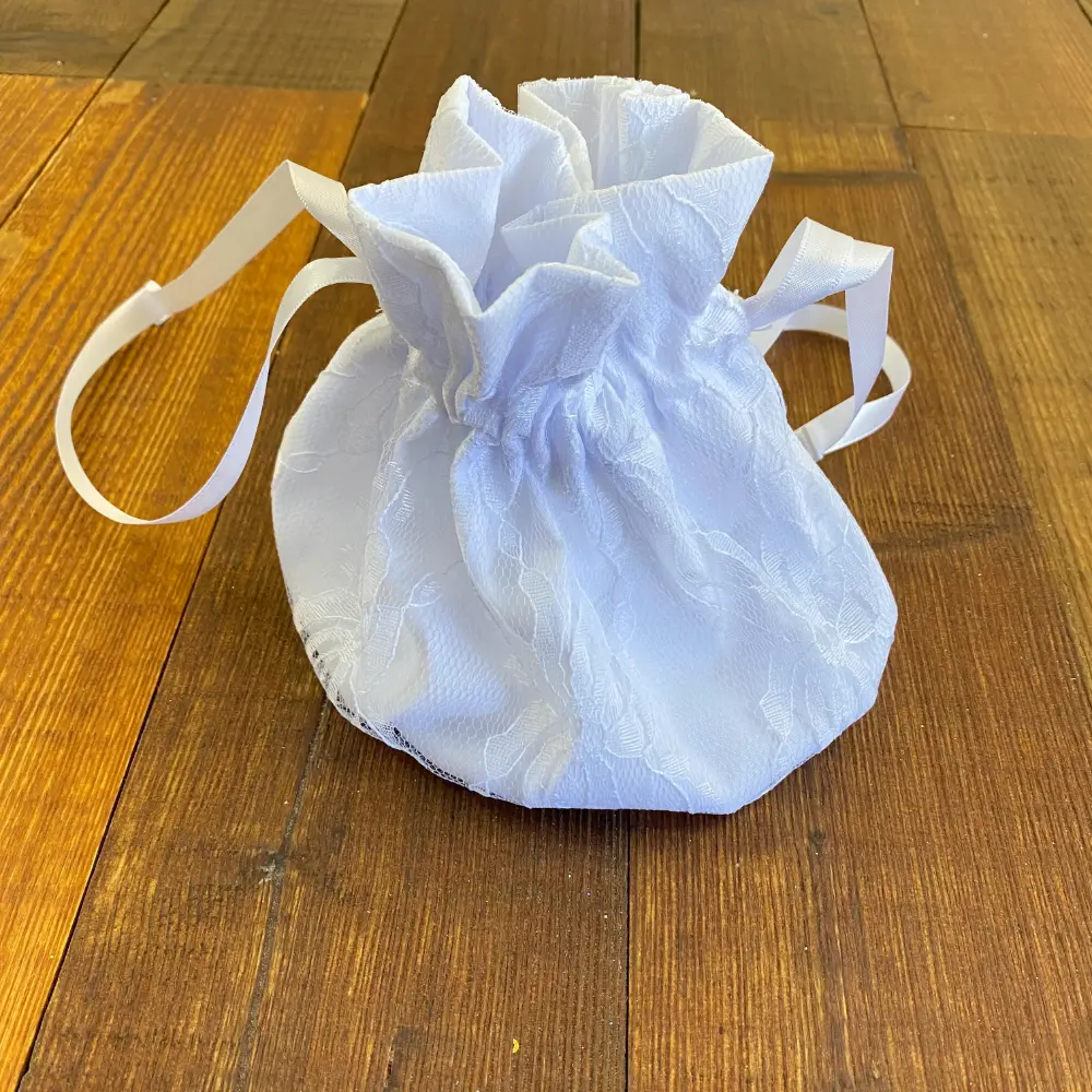 Bolsito Blanco para Primera Comunión con Encaje 1 Bolsito Blanco para Primera Comunión con Encaje