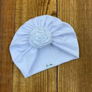 Turbante Blanco con Flor Yoyo