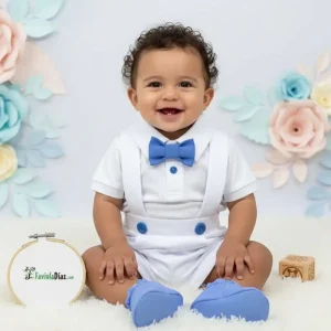 Conjunto de Bautizo Blanco y Celeste para Niño con Short y Mameluco Manga Corta