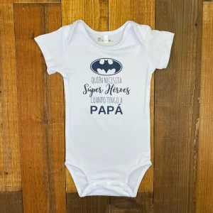 Mameluco: Quién Necesita Superhéroes Cuando Tengo a Papá