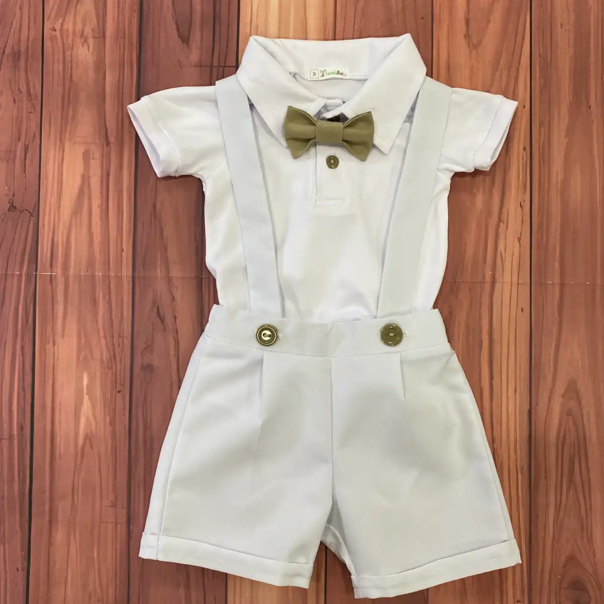 Conjunto de Bautizo Blanco para Niño con Short y Mameluco Manga Corta con BOTONES Y CORBATÍN BEIGE 2 Conjunto de Bautizo Blanco para Niño con Short y Mameluco Manga Corta con BOTONES Y CORBATÍN BEIGE