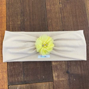 Vincha Beige Turbante con Flor Amarilla