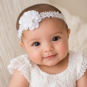 Vincha Blanca de Encaje Katherine con Flores Belén