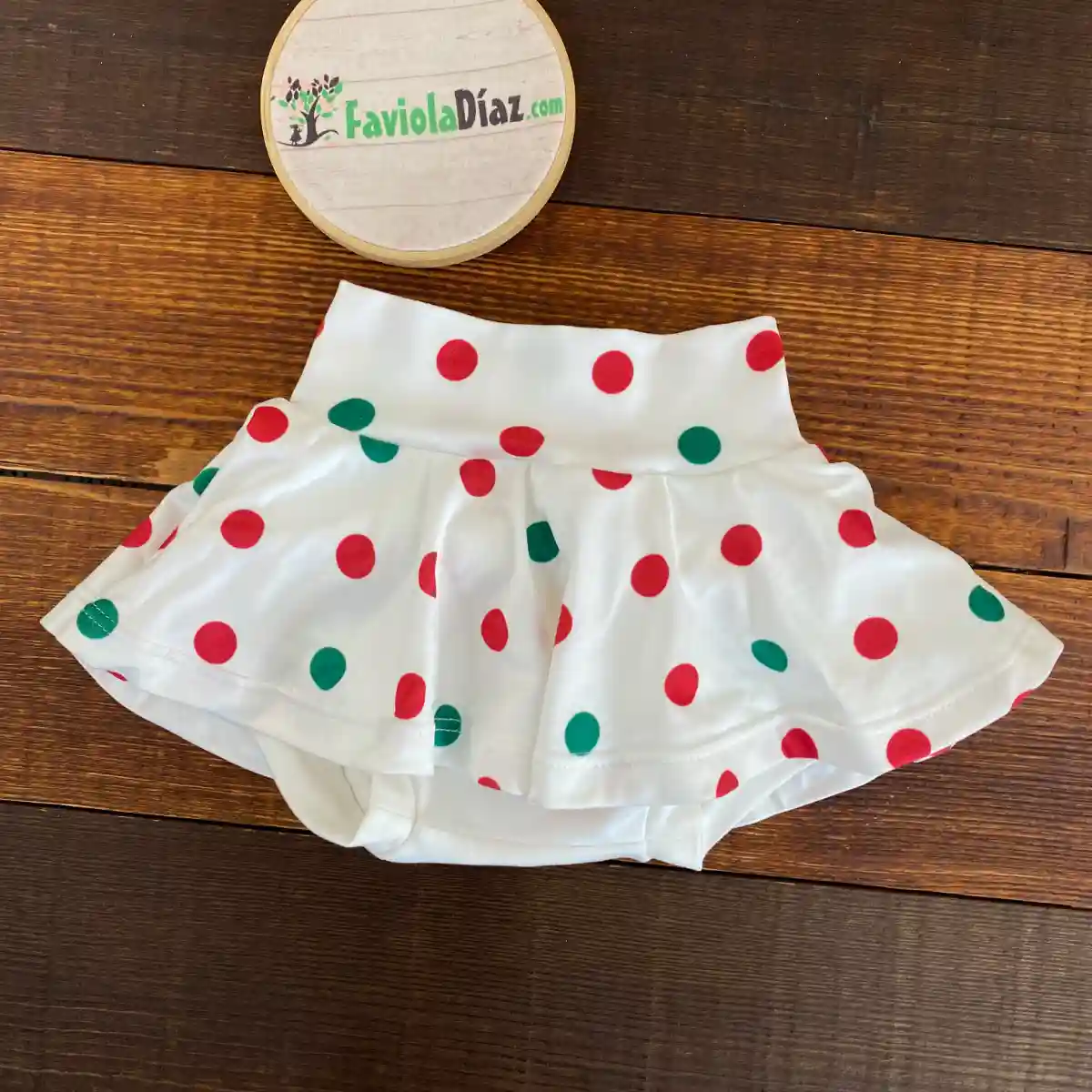 Calzón Falda Blanco con Puntos Rojos y Verdes 1 Calzón Falda Blanco con Puntos Rojos y Verdes