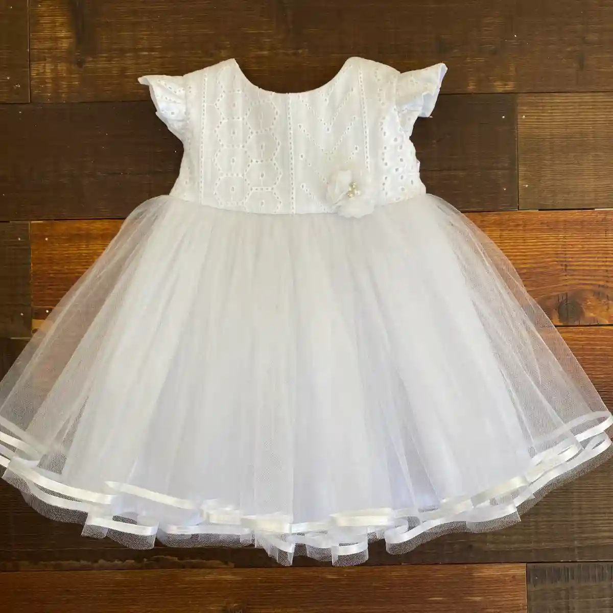 Vestido Blanco Cordelia con Mangas Aleteadas 1 Vestido Blanco Cordelia con Mangas Aleteadas
