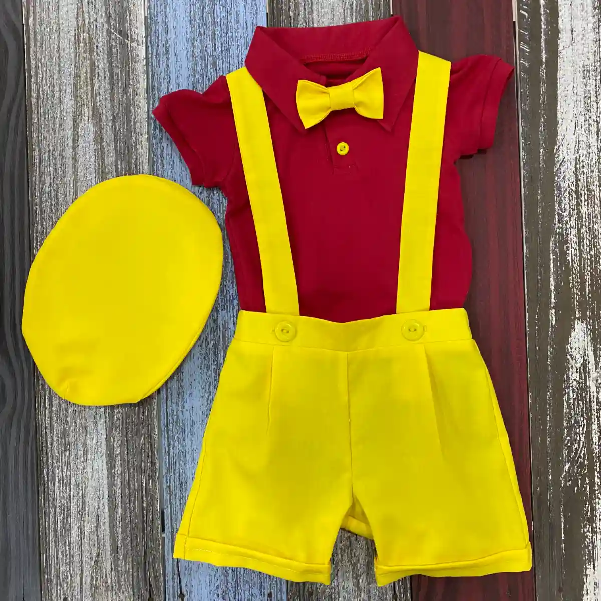 Set de Short y Mameluco alusivo a Winnie the Pooh 3 Set de Short y Mameluco alusivo a Winnie the Pooh - Imagen 3