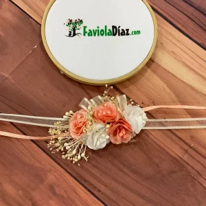 Corsage Blanco Beige y Coral