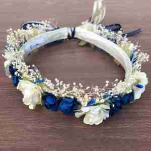 Corona-Azul-y-Beige-con-Flores-2-scaled-scaled-1.jpg