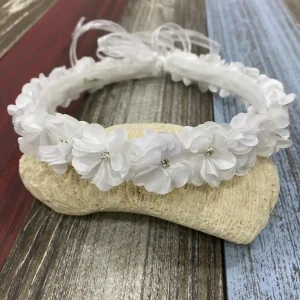 Corona Blanca con Flores con Perlas Belén