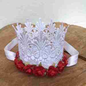 Vincha Corona Blanca de Cumpleaños con Flores Rojas