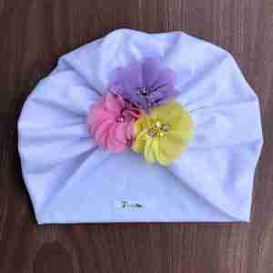 Turbante Blanco de Flores Rosado, Amarillo y Lila