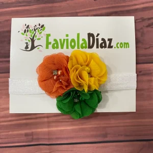 Vincha Adelyn Blanca con Flores Verde Amarillo y Anaranjado
