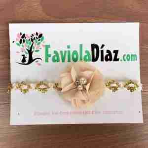 Vincha-Beige-y-Dorado-con-Flor-1.jpg