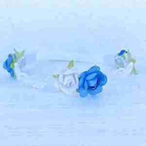 Vincha Blanca de Perlas con Flores Blancas y Azul