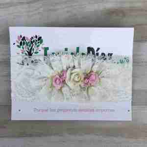Vincha Vintage Beige de Encaje con Flores Rosadas y Beige