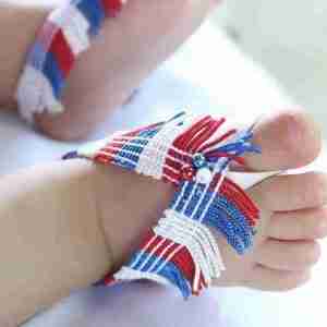 Sandalias Pie Descalzo Patriótica Costarricense Blanco Azul y Rojo de Barbas