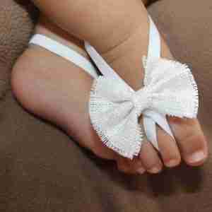 Sandalias Pie Descalzo Blancas con Lazo
