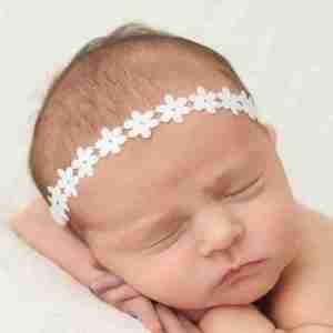 Vincha Blanca Halo de Flores