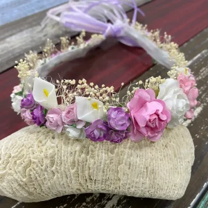 Corona Blanca Lila y Rosada con Flores Brenda