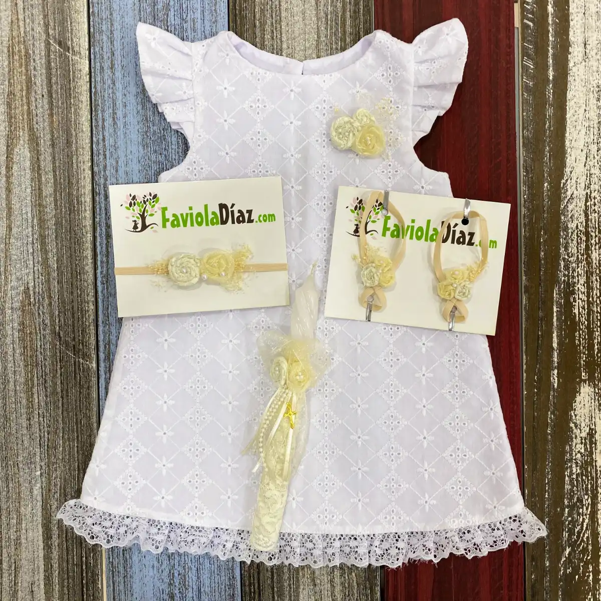 Vestido Betania Blanco con Mangas y Flor Julieth 2 Vestido Betania Blanco con Mangas y Flor Julieth - Imagen 2