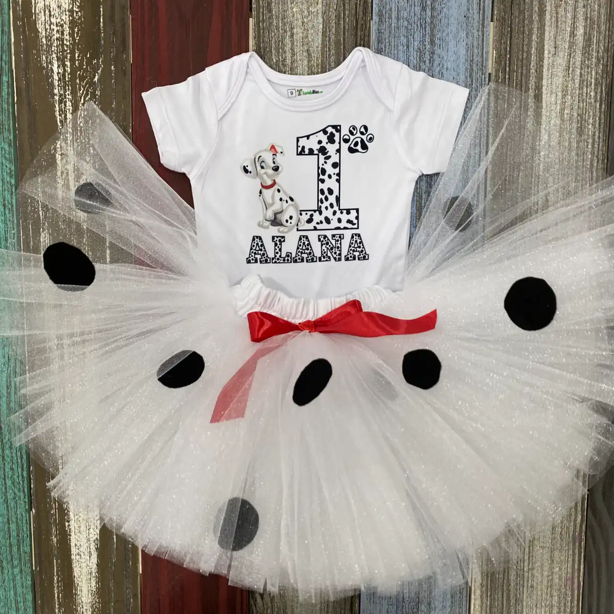 Conjunto Blanco y Negro de Tutu y Mameluco alusivo a Dálmata 1 Conjunto Blanco y Negro de Tutu y Mameluco alusivo a Dálmata
