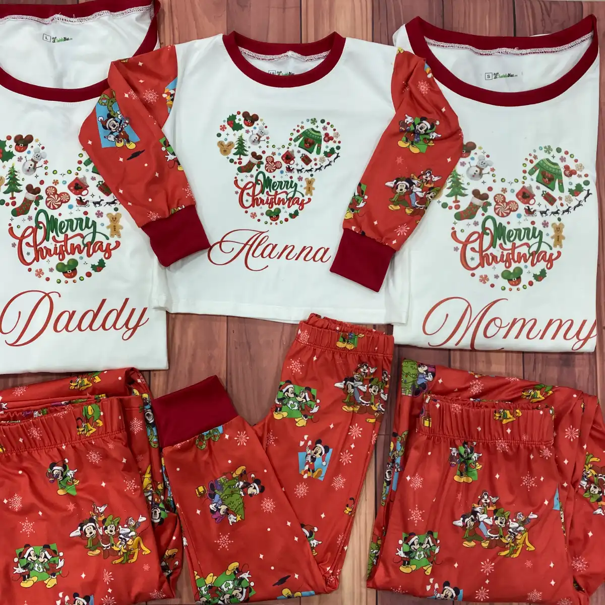 Pijama Navideña Roja alusiva a Mickey y Nombre 5 Pijama Navideña Roja alusiva a Mickey y Nombre - Imagen 5