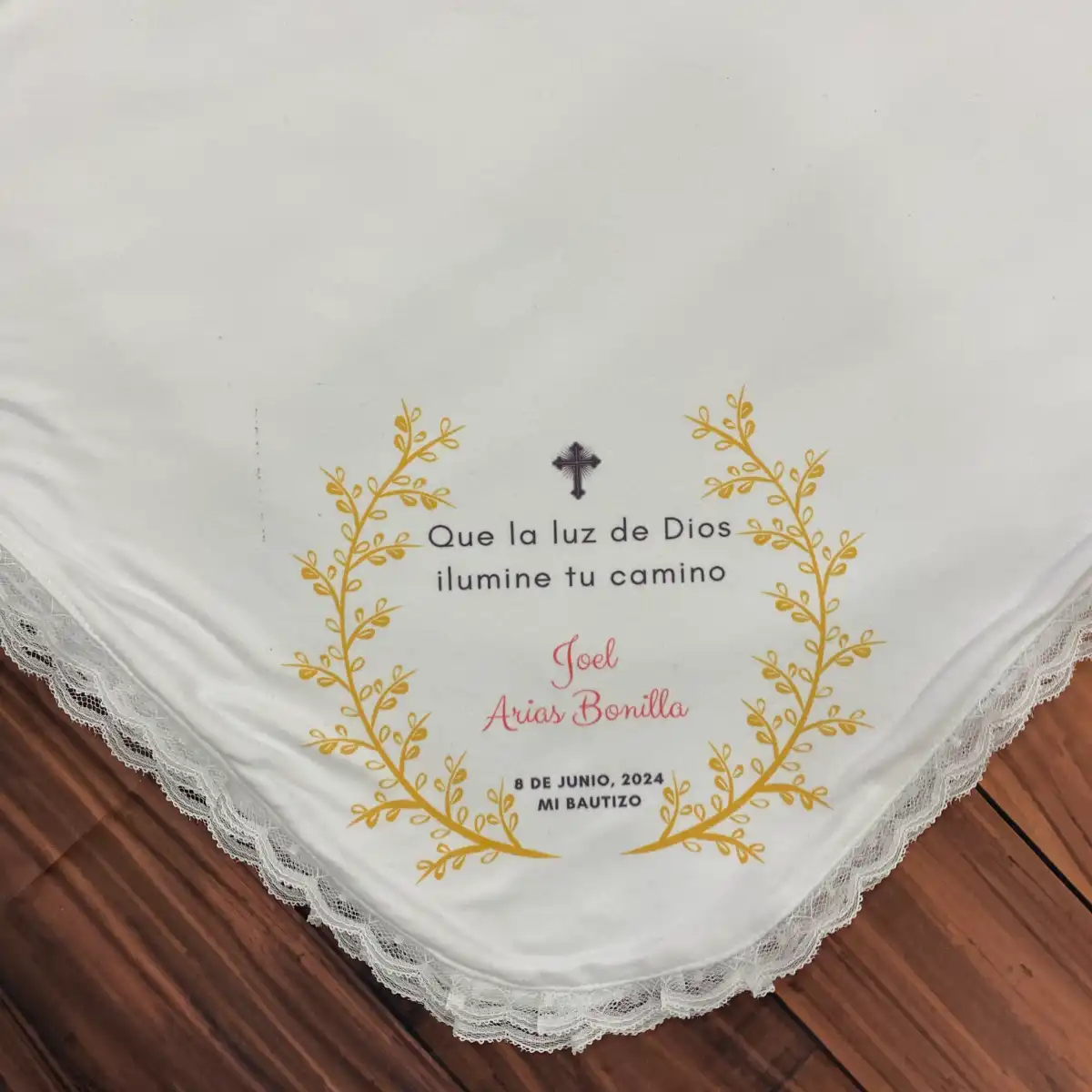 Cobija para Bautizo: Que La Luz de Dios Ilumine tu Camino 2 Cobija para Bautizo: Que La Luz de Dios Ilumine tu Camino