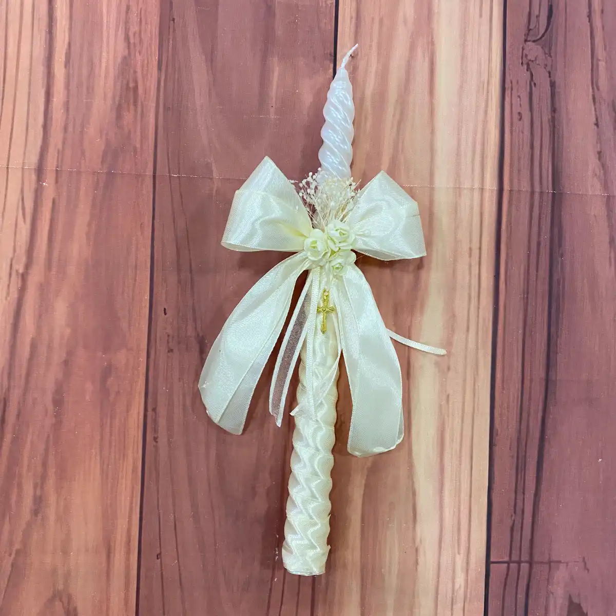 Vela Torneada Beige Ainara con Lazo y Flores 1 Vela Torneada Beige Ainara con Lazo y Flores