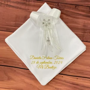 Paño Blanco para Bautizo con Flor Antonella