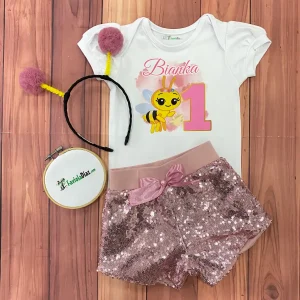 Set de Diadema, Short Oro Rosa de Lentejuelas y Mameluco con Mangas Bombachas alusivo a Abejita Chiquitita