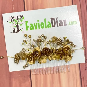 Peineta Dorada con Flores y Perlas
