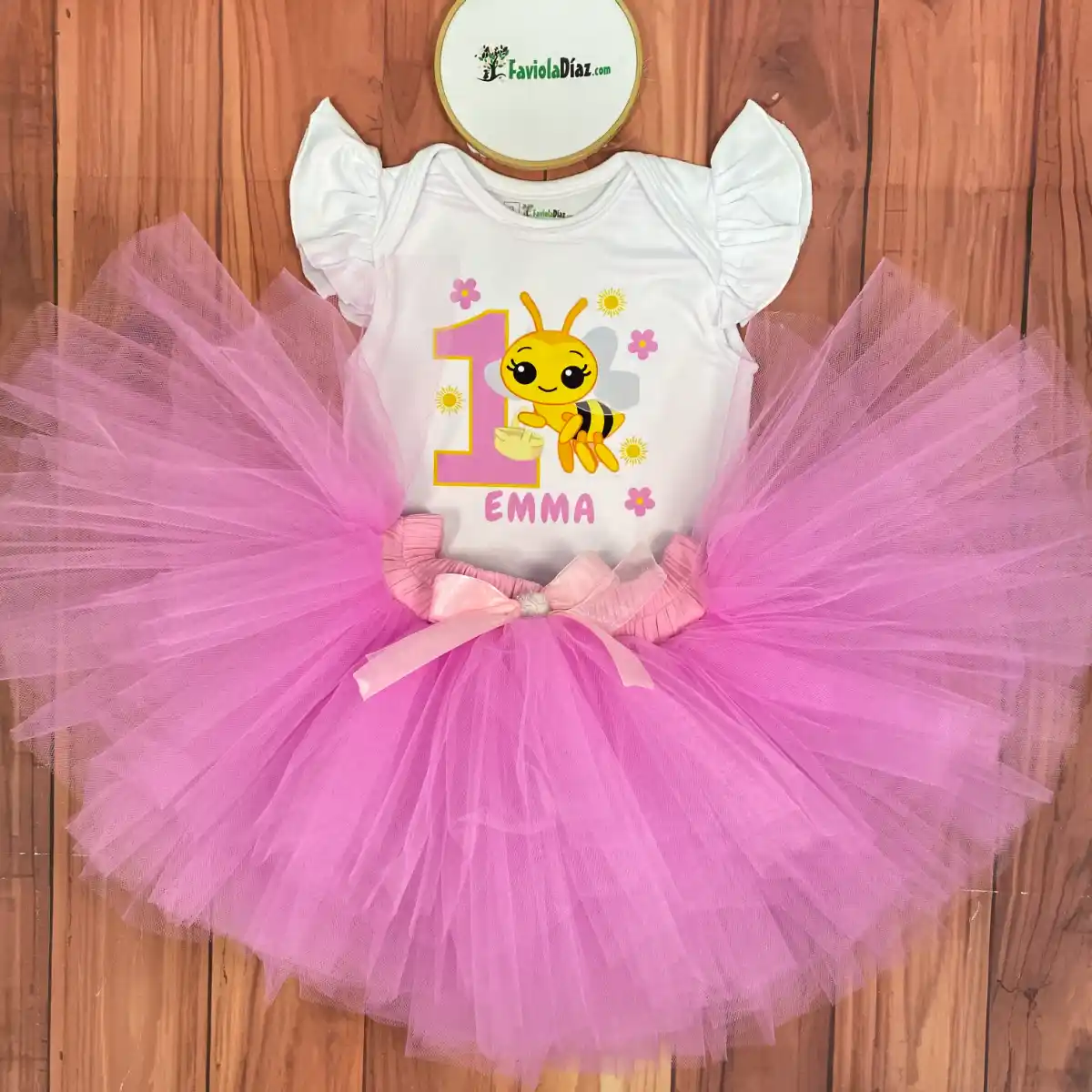 Set de Tutu Rosado y Mameluco con Mangas Aleteadas alusivo a Abejita Chiquitita 1 Set de Tutu Rosado y Mameluco con Mangas Aleteadas alusivo a Abejita Chiquitita